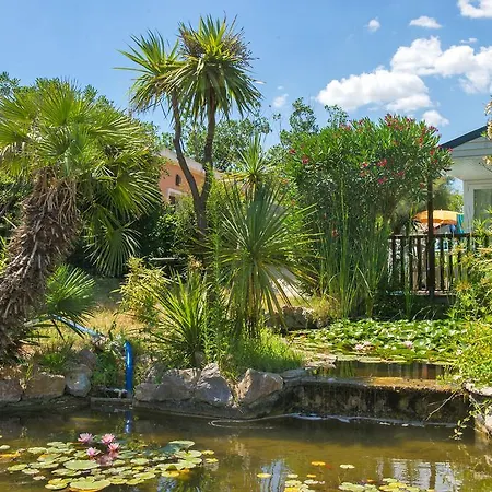 Camping Sunissim Le Petit Mousse By Locatour Camping 3*
